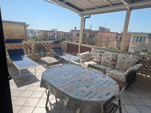 Appartamento in affitto ad Anzio via Alga Marina, 13, arredato, terrazzo abitabile/ampio, balcone TrovaCasa