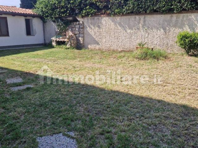 Appartamento in affitto ad Anzio via dei Mughetti, 85, arredato, giardino privato, lavatrice TrovaCasa