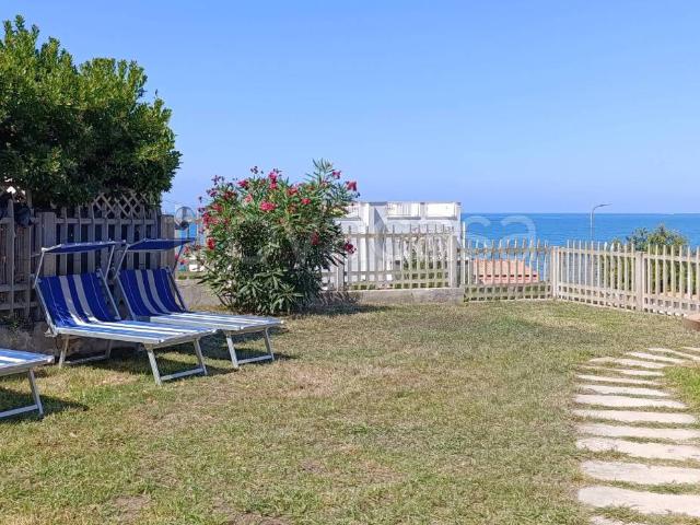 Appartamento in affitto ad Anzio passeggiata Delle Sirene, arredato, giardino privato TrovaCasa
