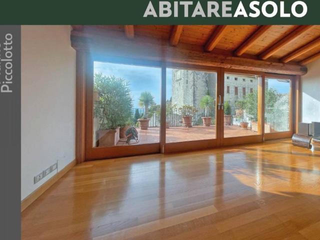 Appartamento in affitto ad Asolo via Collegio, terrazzo, riscaldamento autonomo, ristrutturato TrovaCasa
