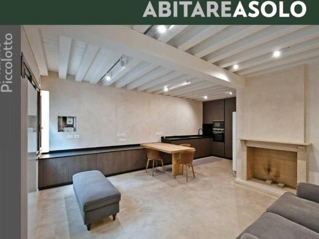 Appartamento in affitto ad Asolo via Santa Caterina, posto auto, riscaldamento autonomo, centrale TrovaCasa