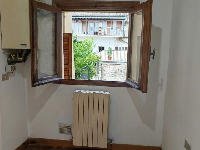 Appartamento in affitto ad Ascoli Piceno, non arredato/vuoto, buono stato, sala da pranzo TrovaCasa