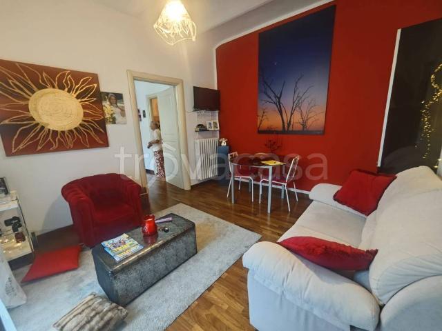 Appartamento in affitto ad Asti via Angelo Brofferio, non arredato/vuoto, balcone TrovaCasa