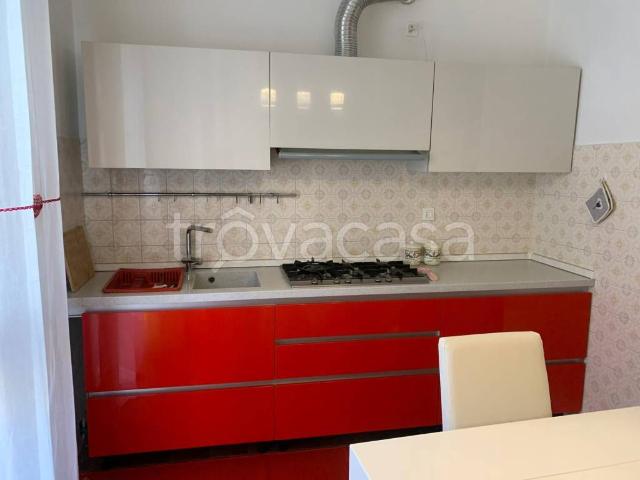 Appartamento in affitto ad Asti via Niccolò Machiavelli, non arredato/vuoto, balcone, cucina abitabile TrovaCasa