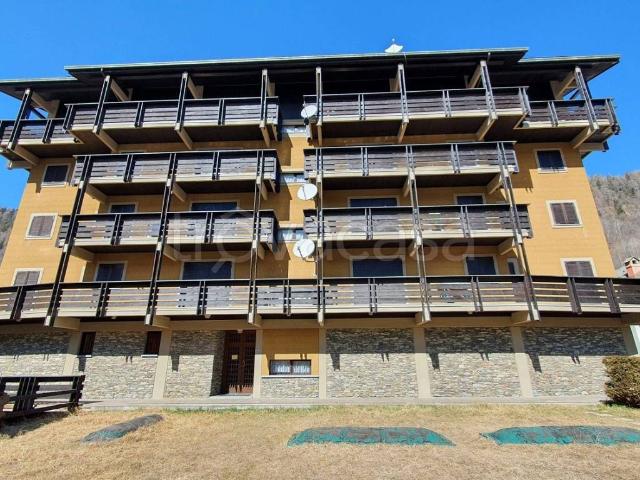 Appartamento in affitto ad Aprica corso Roma, 86, arredato, travi a vista, ascensore TrovaCasa