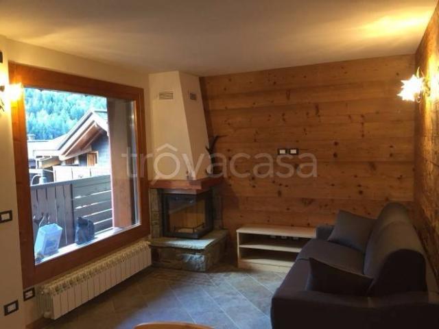 Appartamento in affitto ad Aprica via r Paletti 7, arredato, box, terrazzo TrovaCasa