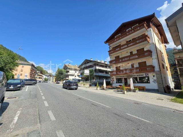 Appartamento in affitto ad Aprica via Valtellina, 11, arredato, box, terrazzo TrovaCasa