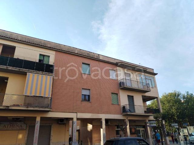 Appartamento in affitto ad Aprilia via dei Lauri, arredato, cantina, senza ascensore TrovaCasa