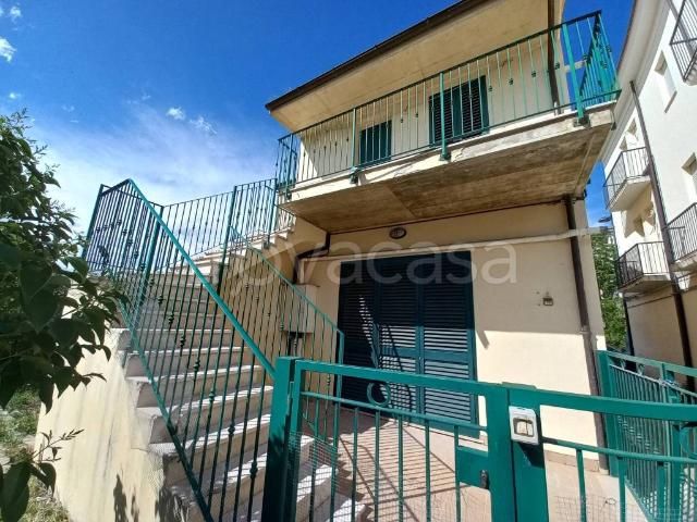 Appartamento in affitto ad Archi via Sangro, arredato, centrale, mansarda TrovaCasa