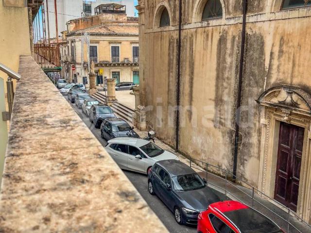 Appartamento in affitto ad Avola, non arredato/vuoto, terrazzo, ascensore TrovaCasa