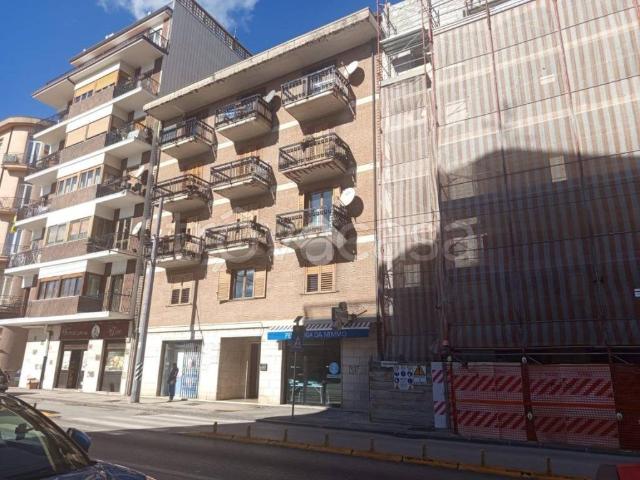 Appartamento in affitto ad Avellino via Cristoforo Colombo, 22, arredato, ascensore, buono stato TrovaCasa