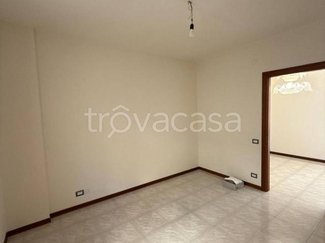 Appartamento in affitto ad Avellino piazza Alfredo De Marsico TrovaCasa