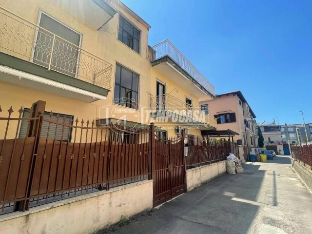 Appartamento in affitto ad Aversa, non arredato/vuoto, posto auto, ristrutturato TrovaCasa