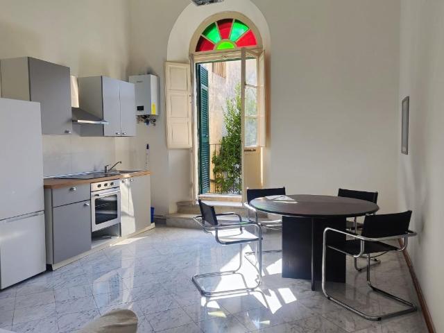 Appartamento in affitto Carrara