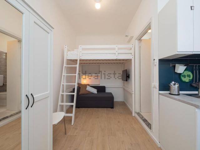 Appartamento in affitto di 43 m² in Via Accademia