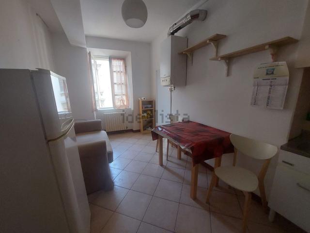 Appartamento in affitto di 43 m² in Via Camillo Rondani, 3