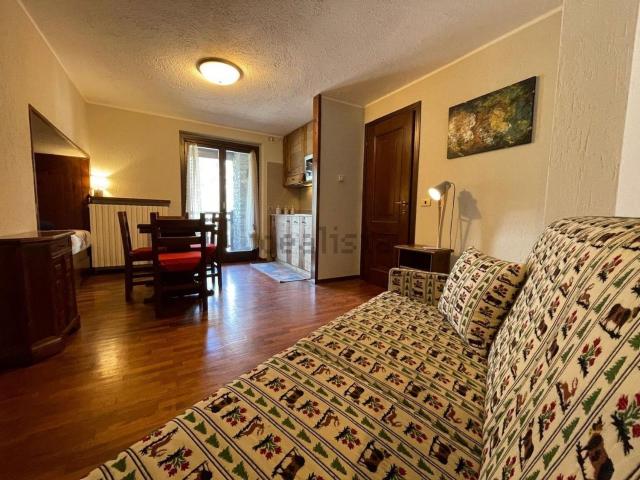 Appartamento in affitto di 40 m² in Strada del Villair, 3