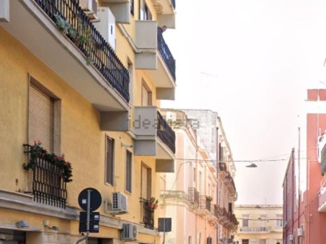 Appartamento in affitto di 40 m² in Via CAVUR