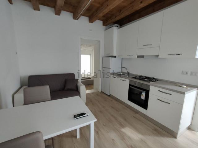 Appartamento in affitto di 40 m² in Via Francesco Corradini, 999