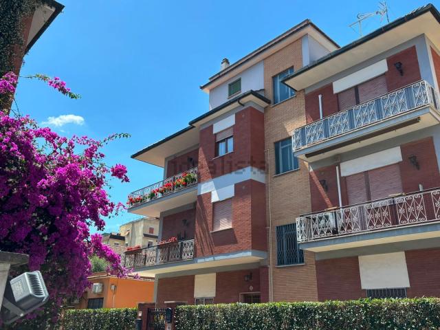 Appartamento in affitto di 40 m² in Via Lucrezia Romana