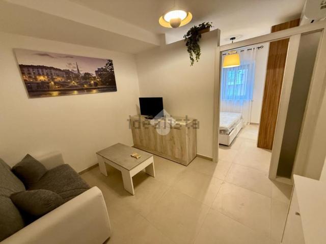 Appartamento in affitto di 40 m² in Via Mola, 1