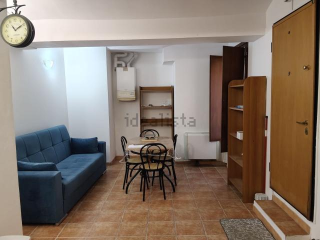 Appartamento in affitto di 40 m² in Via Sant&apos Isaia