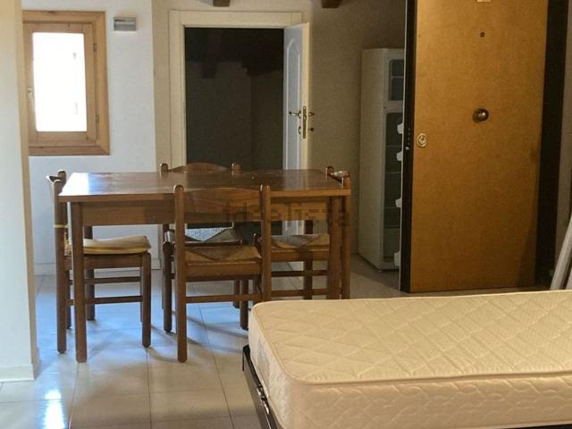 Appartamento in affitto di 40 m² in Via Sant&apos Isaia, 67