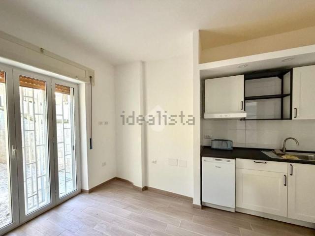Appartamento in affitto di 40 m² in Viale Colli Aminei