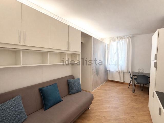 Appartamento in affitto di 42 m² in Via Emilia Levante