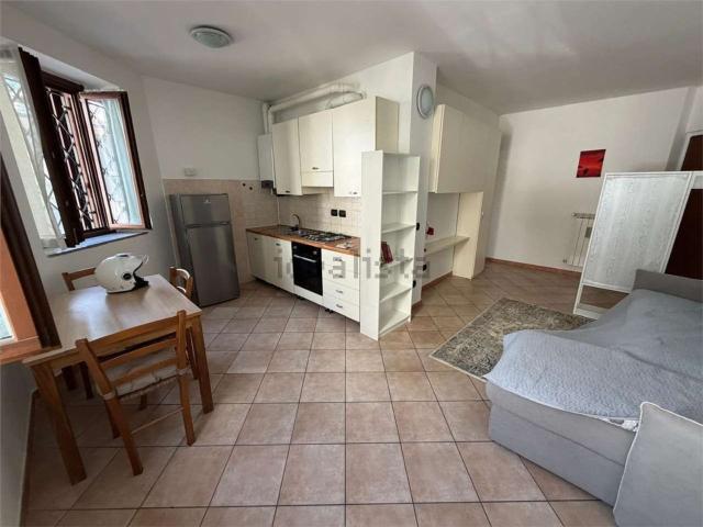 Appartamento in affitto di 42 m² in Via Milano, 45