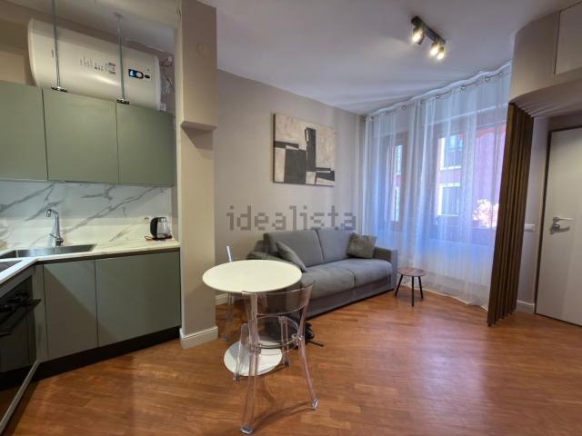 Appartamento in affitto di 42 m² in Via Piero della Francesca, 4