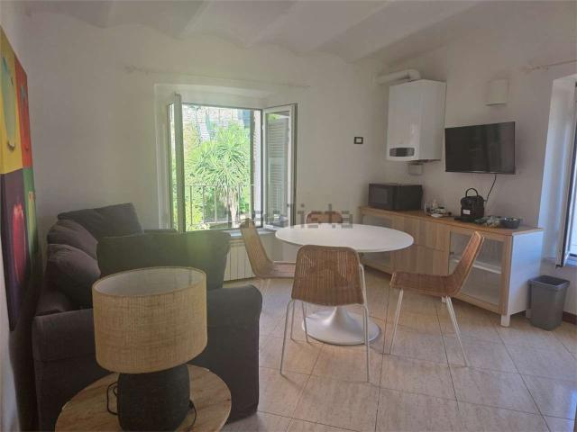 Appartamento in affitto di 47 m² in Via Adamo Centurione