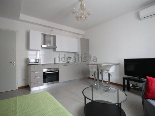Appartamento in affitto di 47 m² in Via Donato Bramante, 180