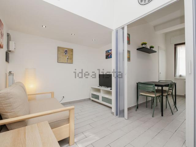 Appartamento in affitto di 47 m² in Via Melchiorre Delfico, 24