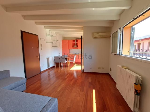 Appartamento in affitto di 47 m² in Via Piero della Francesca, 4