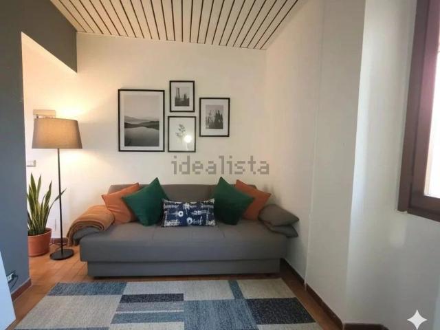 Appartamento in affitto di 44 m² in Via Roma, 10
