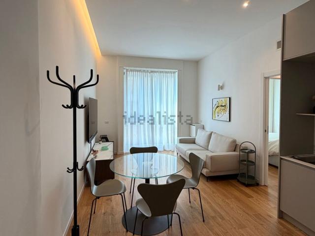 Appartamento in affitto di 44 m² in Viale Ferdinando di Savoia, 2