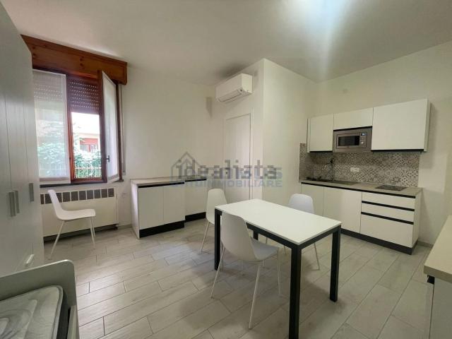 Appartamento in affitto di 45 m² in Via 4 Giornate di Napoli