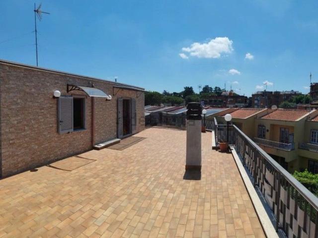 Appartamento in affitto di 45 m² in Via Campagnano