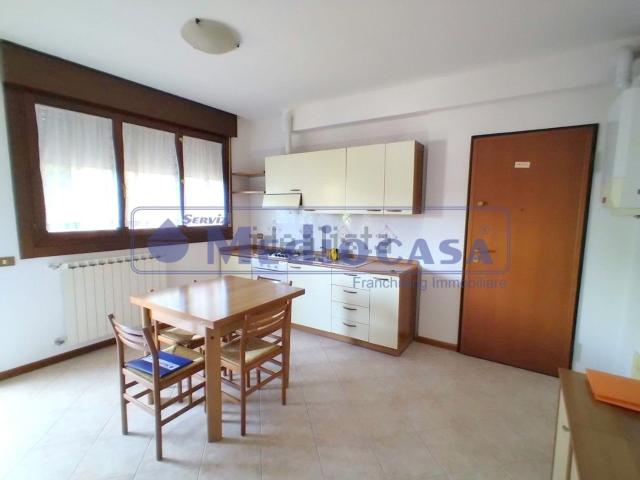 Appartamento in affitto di 45 m² in Via Cesare Parenzo
