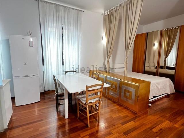 Appartamento in affitto di 45 m² in Via Cicco Simonetta, 11