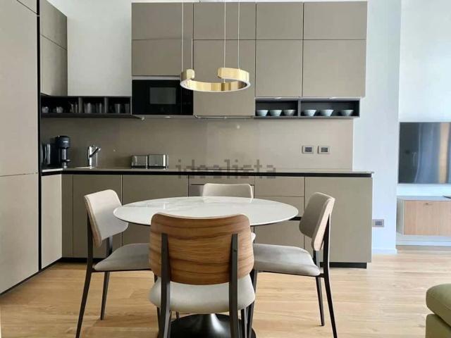 Appartamento in affitto di 45 m² in Via Ciro Menotti, 11