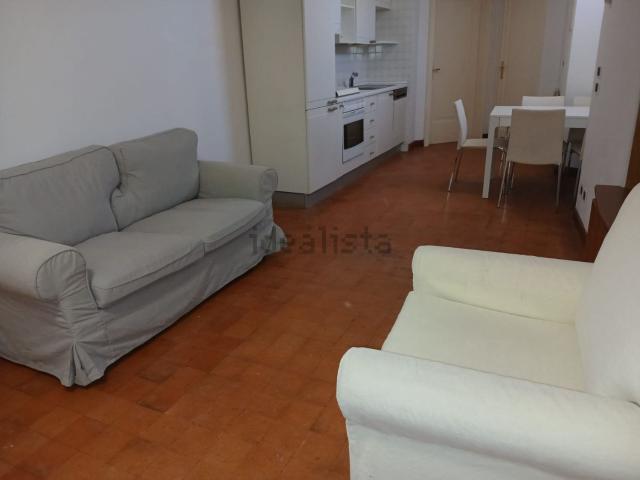 Appartamento in affitto di 45 m² in Via d&apos Azeglio
