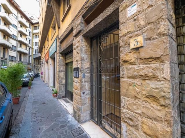 Appartamento in affitto di 45 m² in Via de&apos  Barbadori
