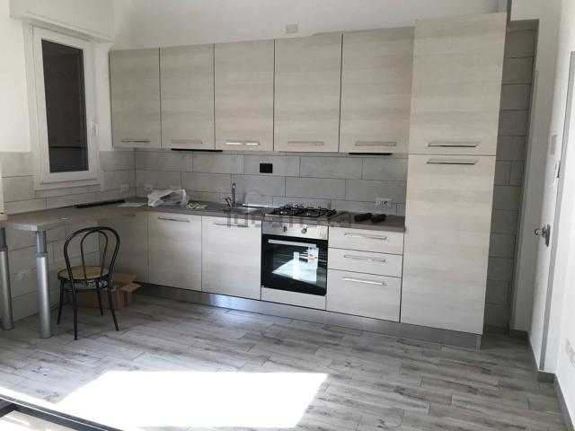 Appartamento in affitto di 45 m² in Via Emilia Ponente