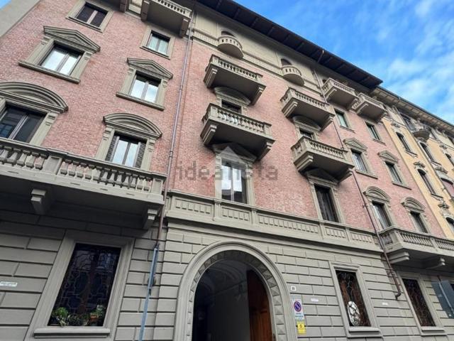 Appartamento in affitto di 45 m² in Via Ettore Perrone, 16