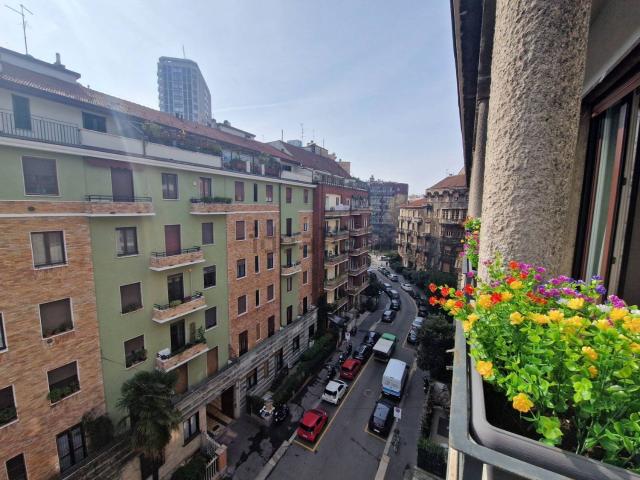 Appartamento in affitto di 45 m² in Via Eugenio Vaina, 4