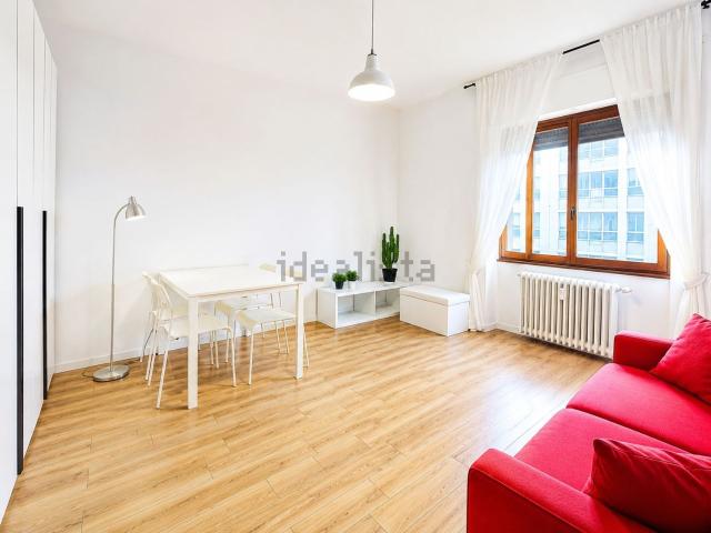Appartamento in affitto di 45 m² in Via Guido Guinizelli, 15