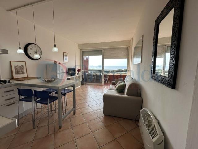 Appartamento in affitto di 45 m² in Via Litoranea, 72