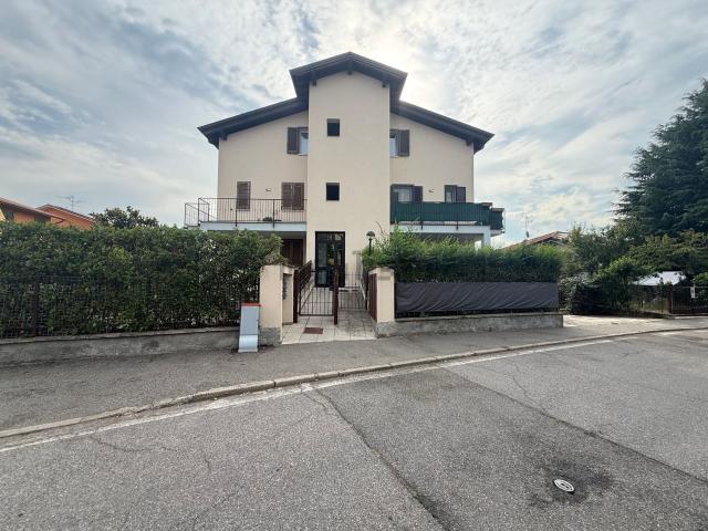 Appartamento in affitto di 45 m² in Via Miglioli, 22